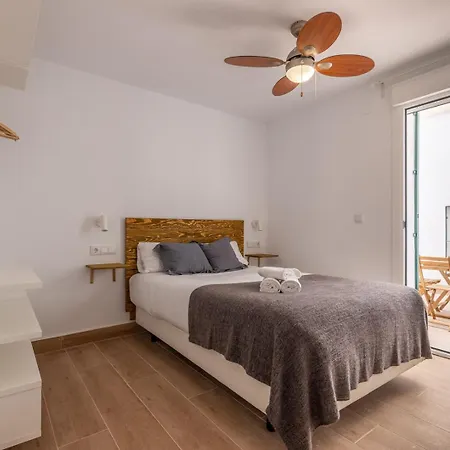 Homeabout Cervantes Apartment *
